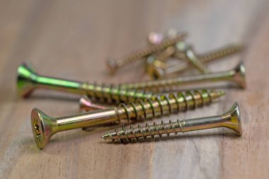 Galvanize ahşap vidalar