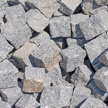 Yakın planda granit taşlar.