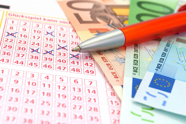 Лотерейный билет с счастливыми номерами