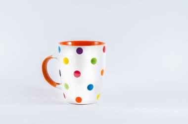 Renkli kahve fincanı.