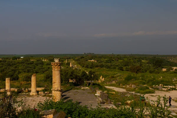 Sunrise Ancient Roman Ruins Umm Qais Giordania Jordan Obrázek Nabízí — Stock fotografie