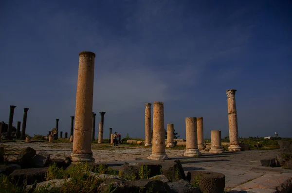 Antik Roma Harabelerinde Gündoğumu Umm Qais Giordania Jordan Image Bir — Stok fotoğraf