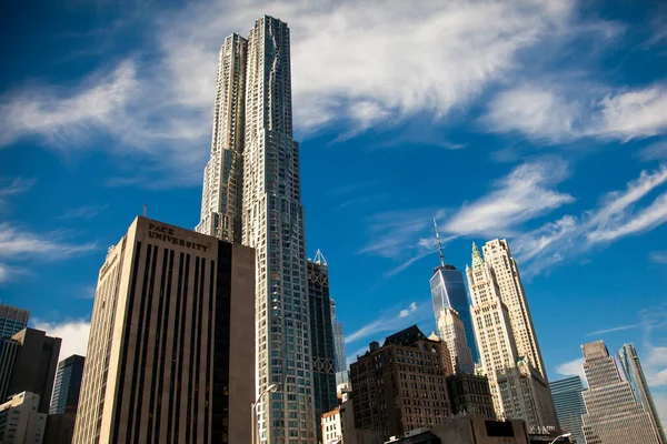 New York Usa 2017 Obrázek Spodního Panoramatu Manhattanu Výraznými Mrakodrapy — Stock fotografie