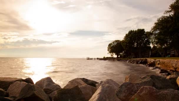 Güneşin Chesapeake Körfezi Nde Batışı Ferry Park Tan Gözlemlendiği Gibi — Stok video