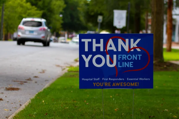 Chestertown Usa 2020 Close Image Yard Sign Street Says Thank — стоковое фото