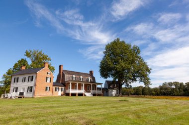 Charles County, MD, ABD 09 / 19 / 2020: ABD 'nin bağımsızlık ilanını imzalayan 56 kişiden biri olan Thomas Stone' un sömürge dönemi çiftlik evinin (Haberdeventure) bulunduğu ABD Ulusal Tarihi Alanı 