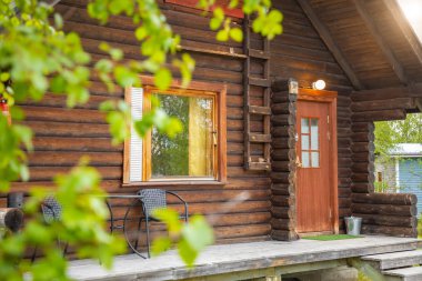 Palojarvi, Finlandiya - 19.06.2018: Milli park Finlandiyalı vahşi kulübede yolcuları kamp sitesindeki, Finlandiya için yer