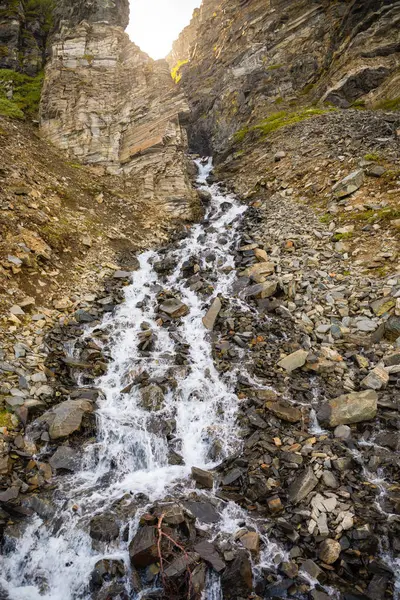 Närbild vackra vattenfall i Norge — Stockfoto