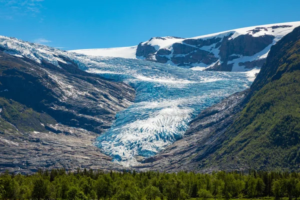 El glaciar azul Svartisen, norte de Noruega — Foto de Stock