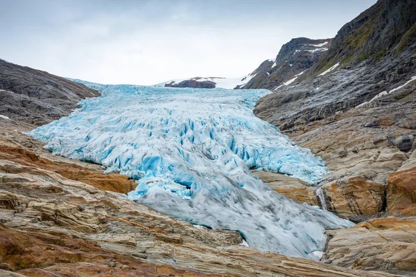 El glaciar azul Svartisen, norte de Noruega Imagen de stock