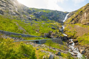 Stigfossen şelale Trollstigen Road, Norveç