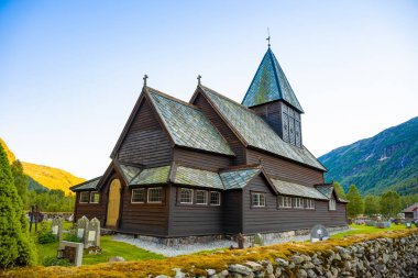 Roldal, Norveç - 27.06.2018: Ahşap Roldal çıta kilise ya da Roldal stavkyrkje, Norveç