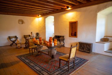 Predjama, Slovenya - 13.08.2018: İç Predjama kale mağara Postojna, Slovenya