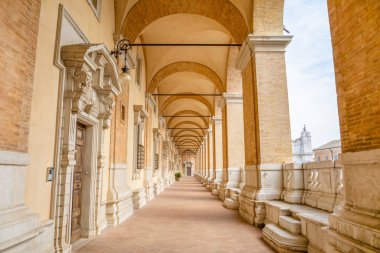 Balcomy, Basilica della Santa Casa içinde Loreto, Ancona, İtalya