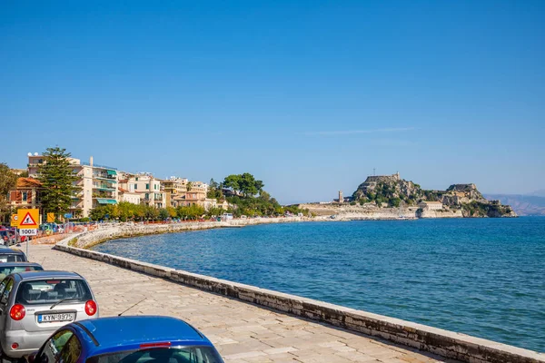 Corfu, Greece - 16.10.2018: Old Venetian fortress and Hellenic temple at Corfu, Ionian Islands, Greece — Stock Photo, Image