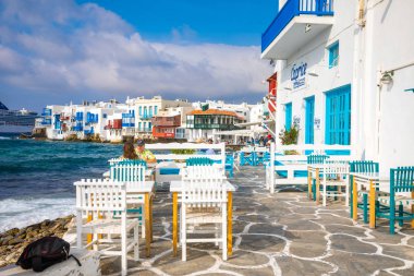 Mykonos, Yunanistan - 17.10.2018: Ünlü Mykonos town Derma Küçük Venedik, Mykonos Adası, Kiklad Adaları, Yunanistan