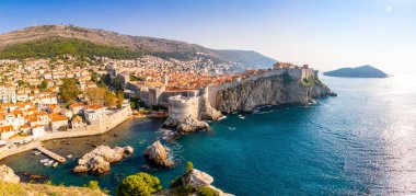 Hırvatistan Dubrovnik eski kasaba günbatımı ışık, Fort Lovrijenac göster