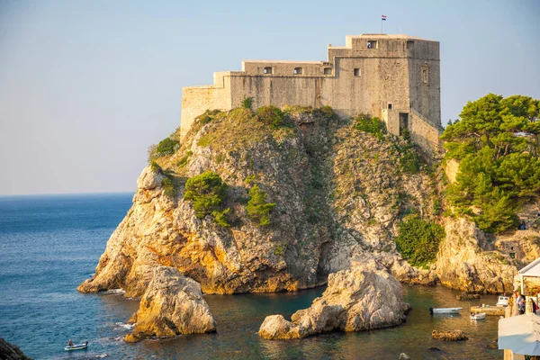 Lovrijenac Fort Dubrovnik, Hırvatistan eski şehir duvarlarından kuzey liman girişinde