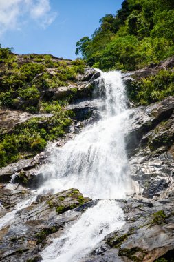 Tonanri Şelalesi peyzaj, Hainan Eyaleti Güney kısmının doğası, Çin