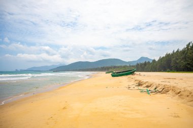 Shimei Bay Beach güzel görünümü, Hainan, Çin