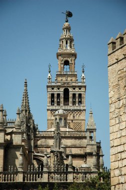 Sevilla / İspanya - 6 Eylül 2014, Sevilla Katedrali 'nin Giralda (Çan Kulesi).