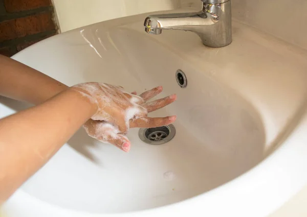 Handen Wassen Met Schuimige Hand Zeep Wrijven Grijpen Tussen Vingers — Stockfoto