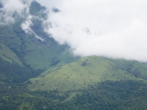 Batı Ghat Lerinde Güzel Tepeler Banasura Sagar Barajına Karşı Kerala — Stok fotoğraf