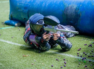 - Rusya. Stavopol. 07 / 21 / 2018 Rus Paintball Federasyonu 4. seviye spor paintball elemeleri. Yarışmaya Güney Federal Bölgesi 'nden 12' den fazla takım katıldı..