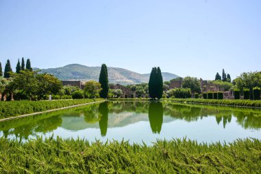 İtalya Pecile Gölü gizli hazineler
