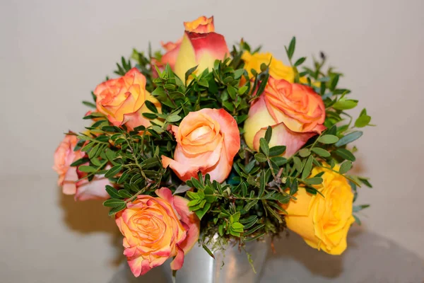 Duygular ve duygular için bir buket bahar çiçeği bin kelimeden daha anlamlıdır.