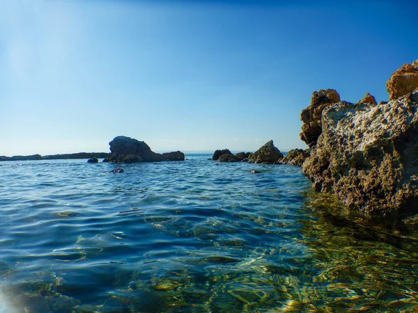 Sicilië Punt Van Mieren Uitzicht Enkele Grotten Voorgebergte Uitgehouwen Door — Stockfoto