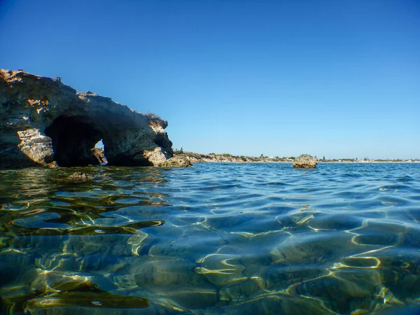 Sicilya Karıncaların Ucu Deniz Rüzgar Tarafından Oyulmuş Bazı Mağara Hortumlara — Stok fotoğraf