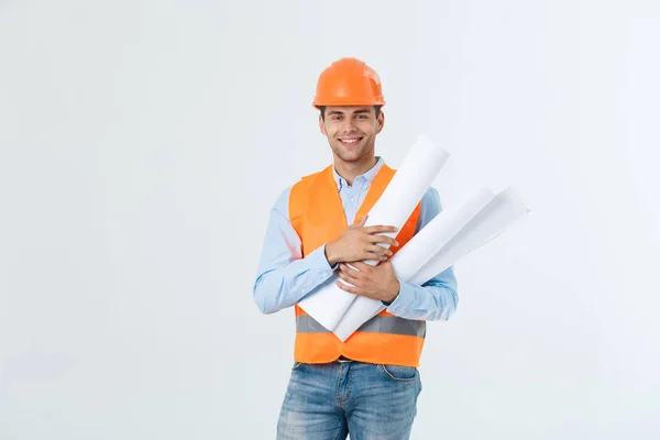 Ingénieur construction mâle avec papier plan isolé sur blanc . — Photo
