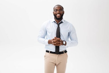 Headshot başarılı gülümseyen neşeli Afrikalı-Amerikalı işadamı çift şık şirket lider