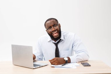 Hayal kırıklığına Afrika afallamış ve resmi belgelerde bir hata tarafından karışık işadamıdır. O anlaşma hakkında toplam anlaşmazlık hissediyor