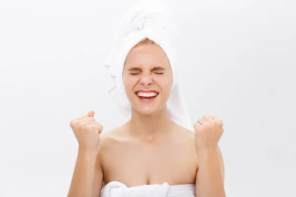 Image of excited screaming young beauty skin woman standing isolated over white background. Looking camera. — Stock Photo, Image