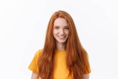 Yakışıklı erkek içten gülümseme onu başarı iyi bir ruh hali onu olumlu duygular gösterilen sahip sevindirici. Kadın nazik bir gülümseme ile.