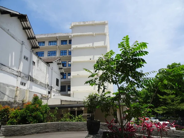 Pasteur Bandung Września 2020 Hasan Sadikin Hospital Budynek Ogród Bandung — Zdjęcie stockowe