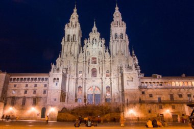 Santiago de Compostela St James Katedrali. Gece görünümü.