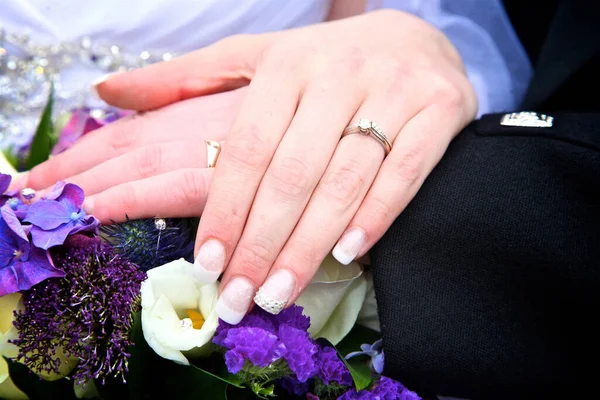 Alianças Casamento Noiva Noivo — Fotografia de Stock