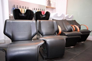 Kuaförde kuaför sandalyeleri