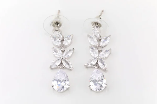 Boucles Oreilles Diamant Étincelant Pleine Longueur — Photo