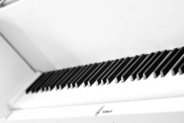 black and white piano keys