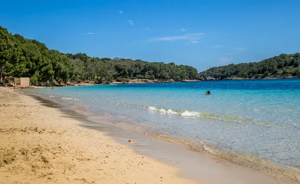 Cala Formentor güneşli bir günde, Maiorca - İspanya