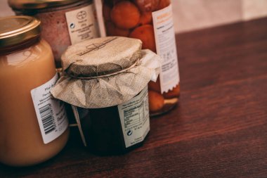 Kavanozlar ve yerel ürünler, gurme ürünleri