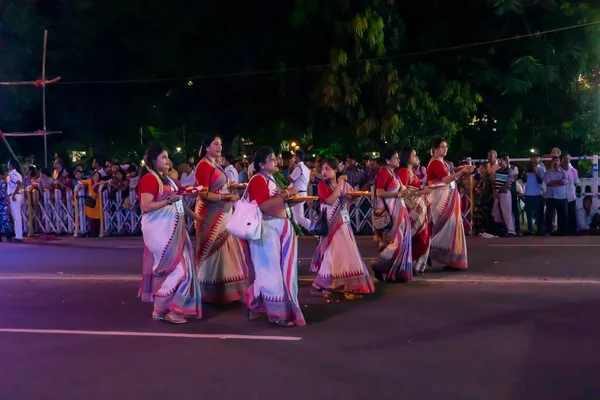 Kolkata Bengala Occidental India Octubre 2017 Damas Hindúes Bengalíes Vestidas —  Fotos de Stock