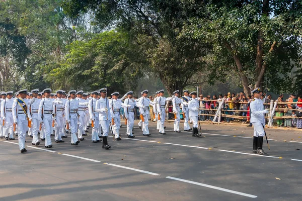 Kolkata Bengala Occidental India Enero 2020 Oficiales Militares Indios Marchan —  Fotos de Stock