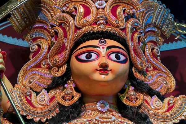 Durga Istennő Bálványának Arca Durga Puja Fesztivál Éjszaka Színes Fényben — Stock Fotó