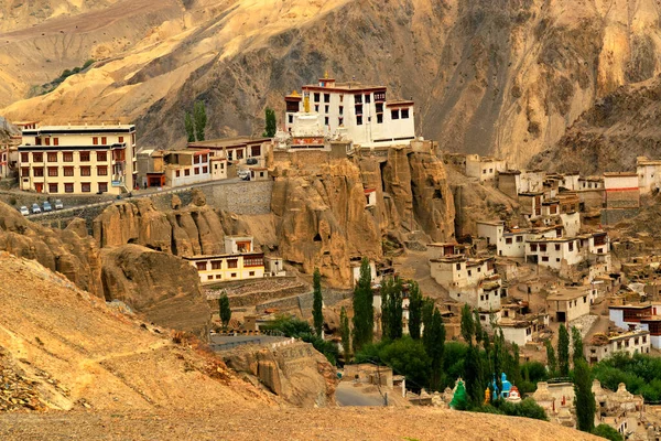 Lamayuru Kloster Med Utsikt Över Månland Bakgrunden Ladakh Jammu Och — Stockfoto