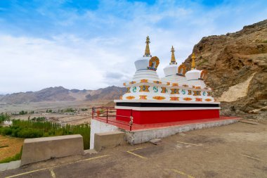 Thiksay manastırında üç budist ahmak. Görüntü: Leh, Ladakh, Jammu ve Kashmir - Hindistan